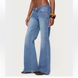 EDIKTED Kiarah Low Rise Bootcut Jeans Women's Blue Wash Size Medium NWT